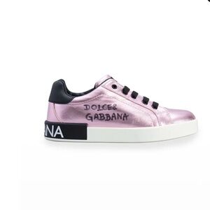 Brand new Dolce&Gabbana
Metallic Logo Leather
Sneakers. Size 37